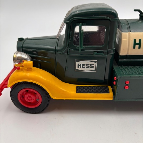 1935 HESS Gasoline Tanker Truck Toy Bank Vintage Diecast Replica - Picture 12 of 12